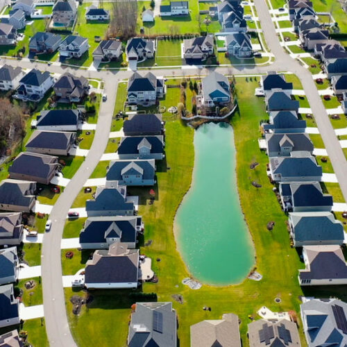 Aerial view of Chateaus AT Avalon Housing development