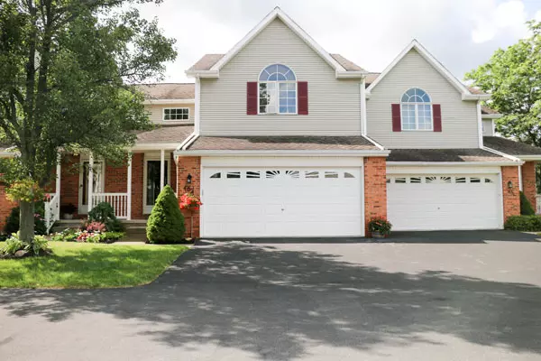 Front of townhome in Forest Edge Town Homes in East Amherst
